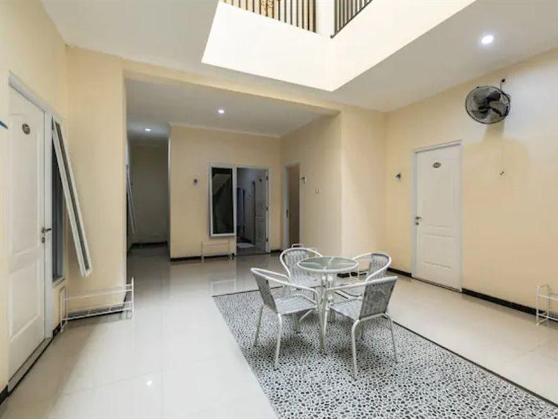 OYO 3930 Griya Loka Syariah Otel Semarang Dış mekan fotoğraf